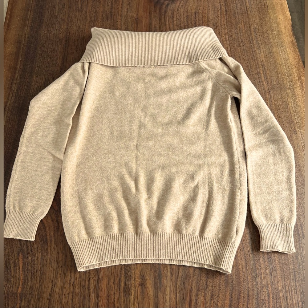 Lumière - off the shoulder sweater - size m